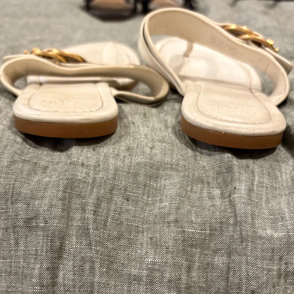 Tory Burch Marsden Ivory Leather Thong Sandals Gold Logo Size 8.5 M